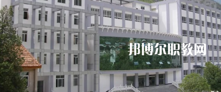 四川省甘孜衛(wèi)生學(xué)校2022年報(bào)名條件、招生要求、招生對(duì)象