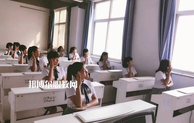 涿鹿縣職業(yè)技術教育中心2022年學費、收費多少