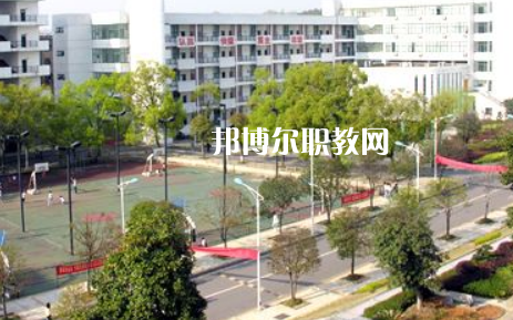 安岳縣遠大科技職業(yè)學校2022年報名條件、招生要求、招生對象