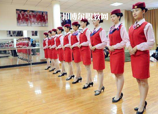 云南藝術(shù)學(xué)校2022年報名條件、招生要求、招生對象