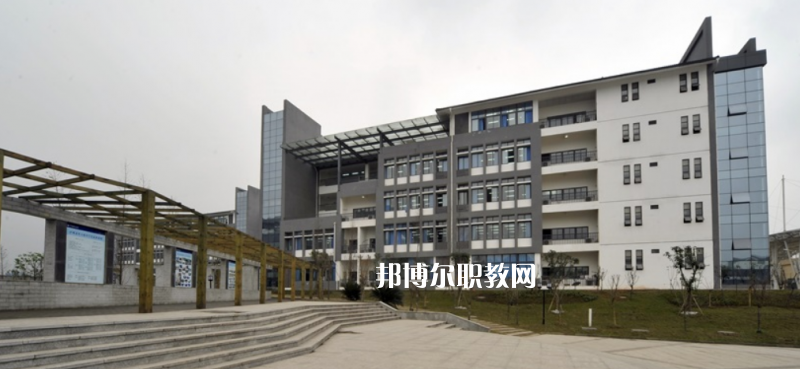 文山文武職業(yè)學校2022年學費、收費多少