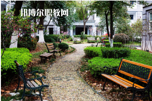 南京財(cái)經(jīng)高等職業(yè)技術(shù)學(xué)校2022年報(bào)名條件、招生要求、招生對(duì)象