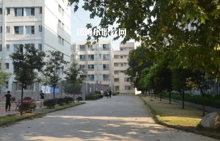 遂寧職業(yè)技術(shù)學(xué)校2022年學(xué)費(fèi)、收費(fèi)多少