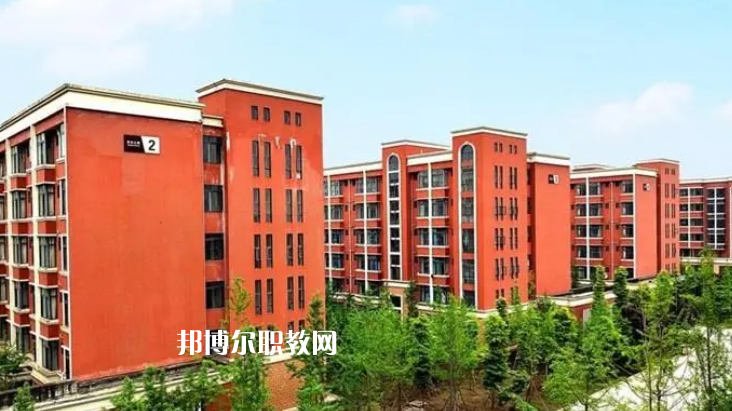 樂山醫(yī)藥科技學(xué)校2022年報名條件、招生要求、招生對象