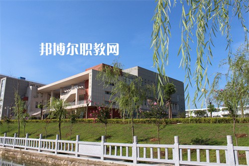 安徽六安技師學院2022年報名條件、招生要求、招生對象