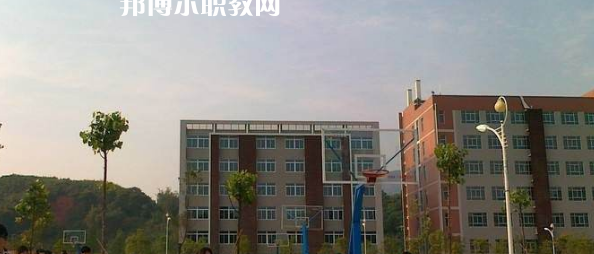 平昌縣成人中等專業(yè)學(xué)校2022年報(bào)名條件、招生要求、招生對(duì)象