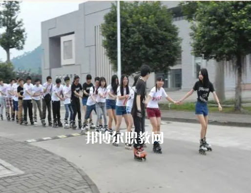 內(nèi)江大千職業(yè)技術(shù)學(xué)校2022年報(bào)名條件、招生要求、招生對(duì)象