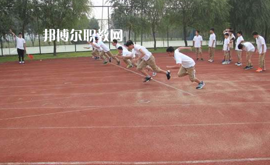 祿豐縣職業(yè)高級中學(xué)2022年報名條件、招生要求、招生對象
