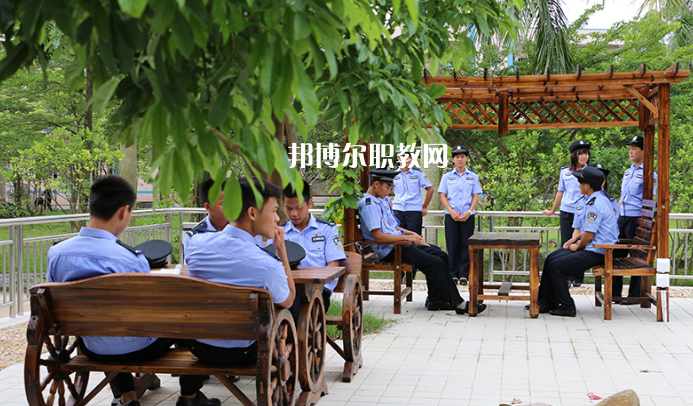 化州鑒江司法職業(yè)學(xué)校2022年學(xué)費(fèi)、收費(fèi)多少