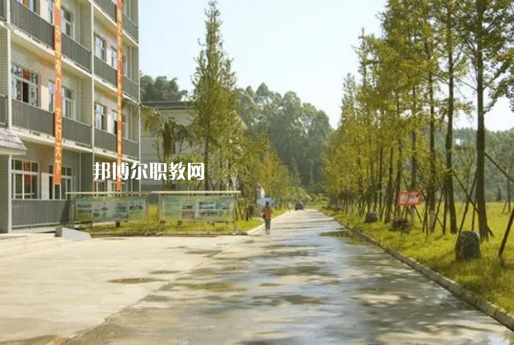 樂山嘉州衛(wèi)生職業(yè)學(xué)校怎么樣、好不好