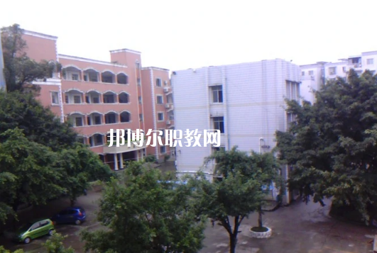四川省隆昌縣城關(guān)職業(yè)中學(xué)2022年報名條件、招生要求、招生對象