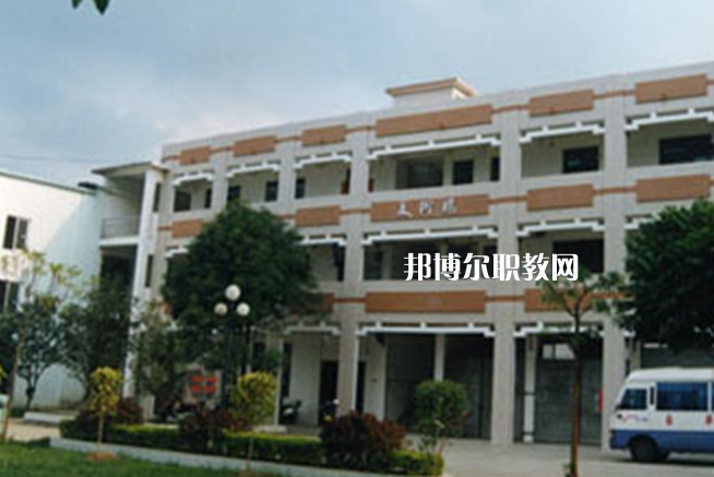廣西藝術學校網(wǎng)站網(wǎng)址