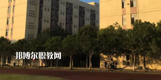 嵩明職業(yè)高級(jí)中學(xué)2022年報(bào)名條件、招生要求、招生對(duì)象