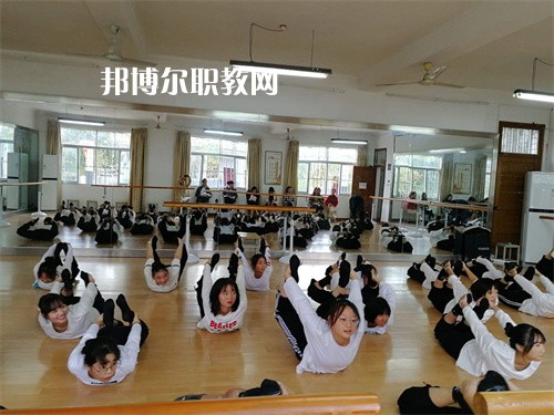 黃山炎培職業(yè)學(xué)校2022年報名條件、招生要求、招生對象