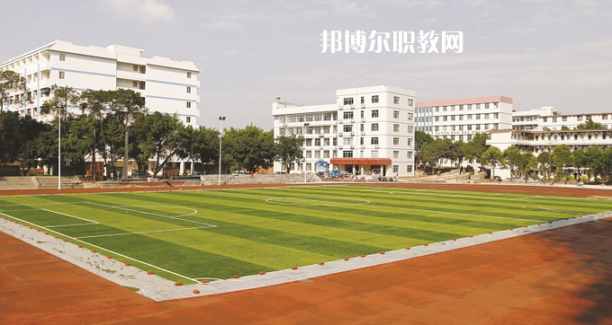 廣西工業(yè)技師學(xué)院2022年報(bào)名條件、招生要求、招生對(duì)象