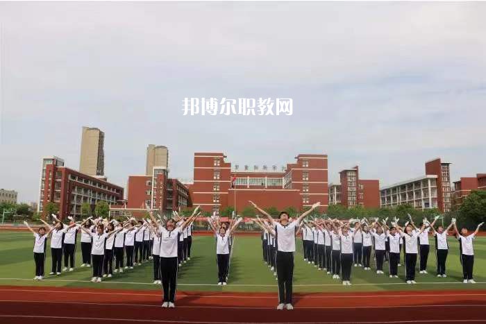 滁州市旅游商貿(mào)學(xué)校2022年報(bào)名條件、招生要求、招生對象
