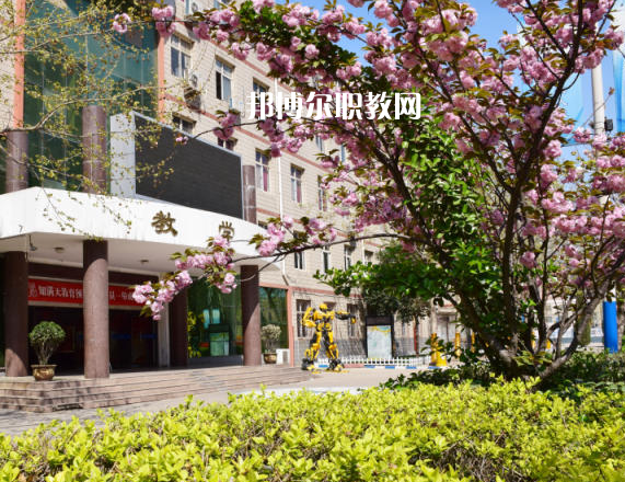 石家莊法商中等專業(yè)學(xué)校2022年報(bào)名條件、招生要求、招生對(duì)象
