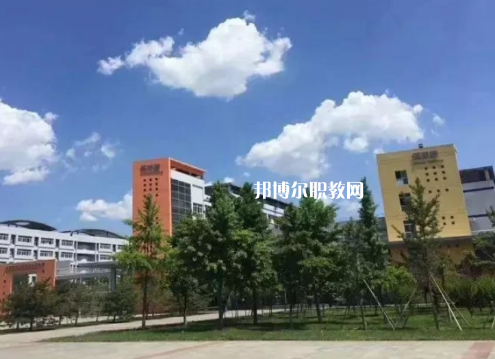 紅河州民族師范學(xué)校2022年學(xué)費、收費多少