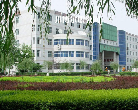 紅河州衛(wèi)生學(xué)校2022年學(xué)費(fèi)、收費(fèi)多少