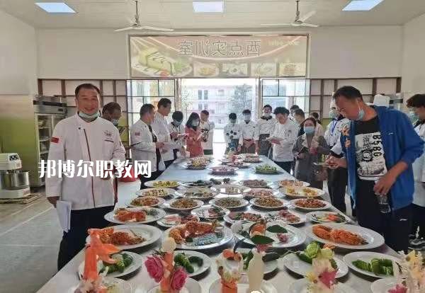 淮北市烈山區(qū)中等專業(yè)學(xué)校2022年報(bào)名條件、招生要求、招生對(duì)象