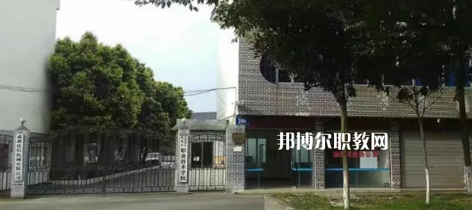 成都莊園機電職業(yè)技術學校怎么樣、好不好