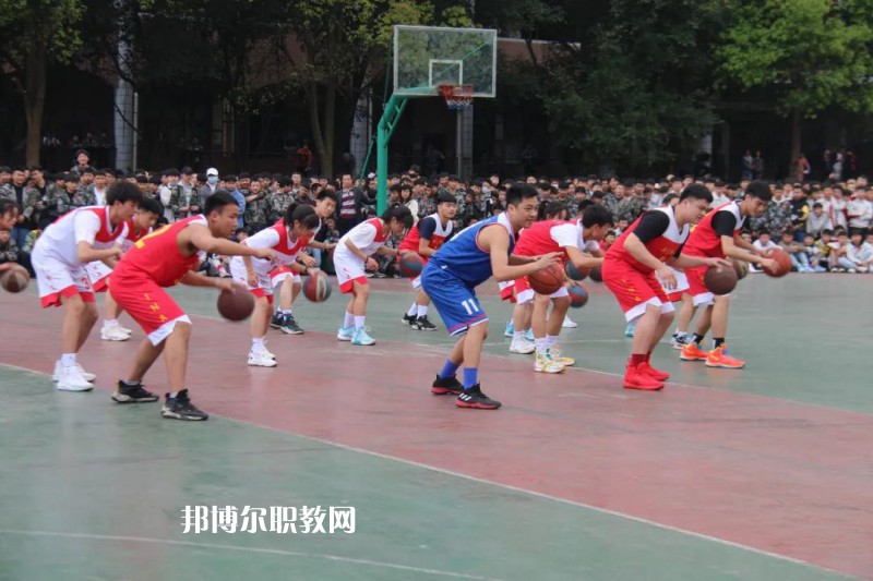 楚雄民中族等專業(yè)學(xué)校2022年學(xué)費(fèi)、收費(fèi)多少