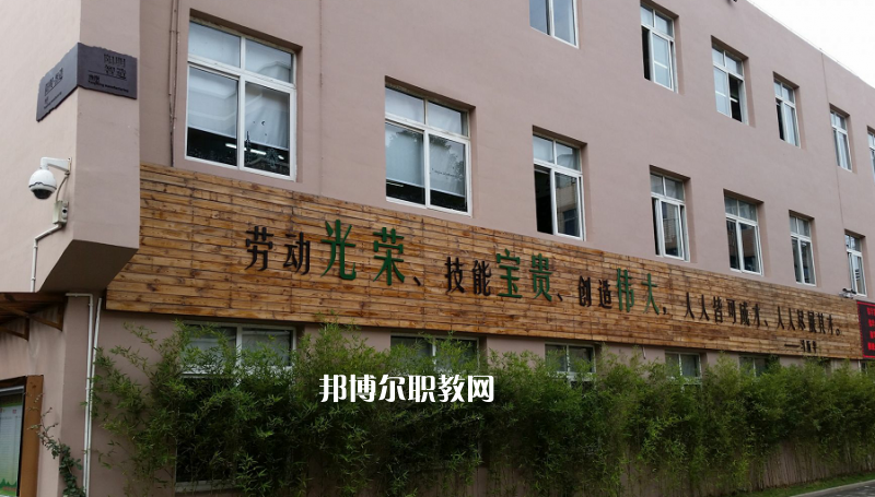 龍灣區(qū)職業(yè)技術(shù)學(xué)校教育集團(tuán)學(xué)校2022年招生辦聯(lián)系電話(huà)