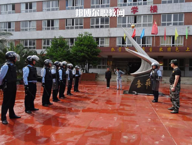 四川省工業(yè)貿(mào)易學(xué)校2022年報(bào)名條件、招生要求、招生對(duì)象
