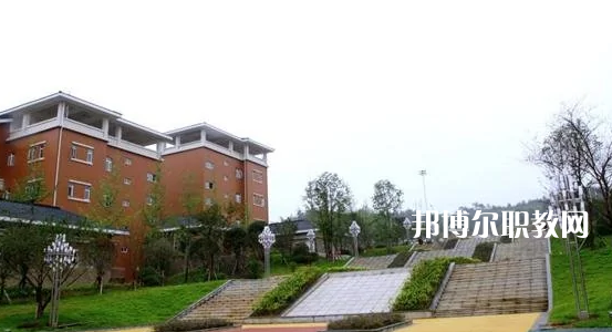 廣東新興中藥學校2022年報名條件、招生要求、招生對象