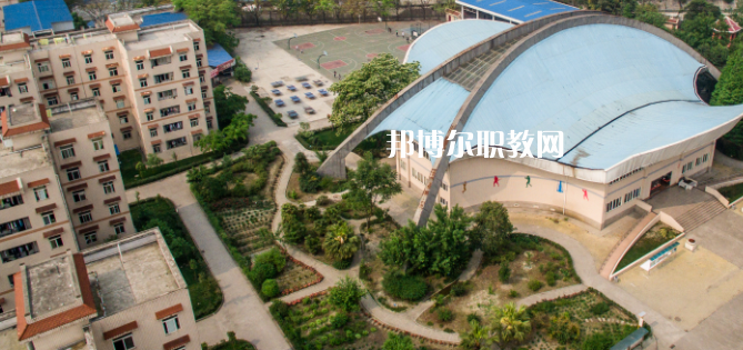 成都中醫(yī)藥大學(xué)附屬醫(yī)院針灸學(xué)校怎么樣、好不好