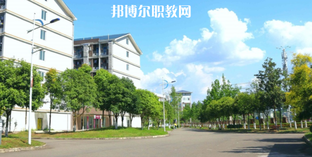 南充工貿(mào)科技職業(yè)學(xué)校2022年招生簡(jiǎn)章