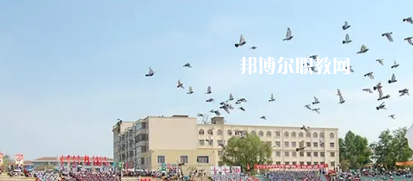 黑龍江省鶴崗衛(wèi)生學(xué)校2022年報(bào)名條件、招生要求、招生對象