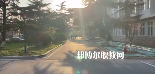 山東省青島衛(wèi)生學(xué)校2022年學(xué)費(fèi)、收費(fèi)多少