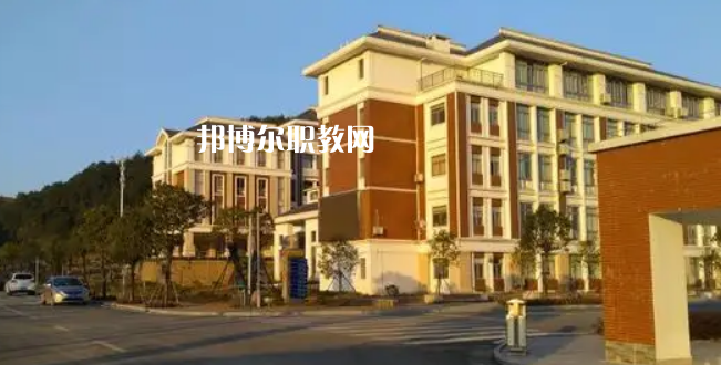 福建閩北衛(wèi)生學(xué)校2022年報(bào)名條件、招生要求、招生對(duì)象