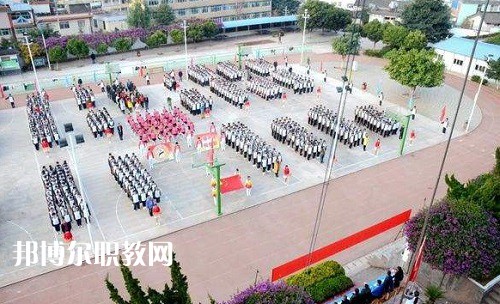 云龍縣民族職業(yè)高級(jí)中學(xué)報(bào)名條件、招生要求、招生對(duì)象