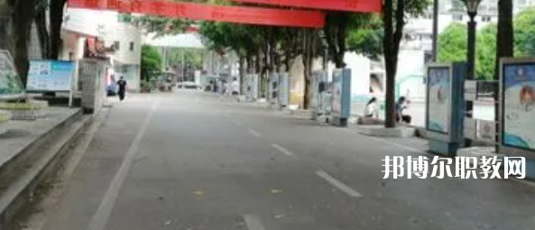 柳州機(jī)電工業(yè)學(xué)校2022年報(bào)名條件、招生要求、招生對象