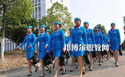 武漢交通科技學(xué)校2022年報名條件、招生要求、招生對象
