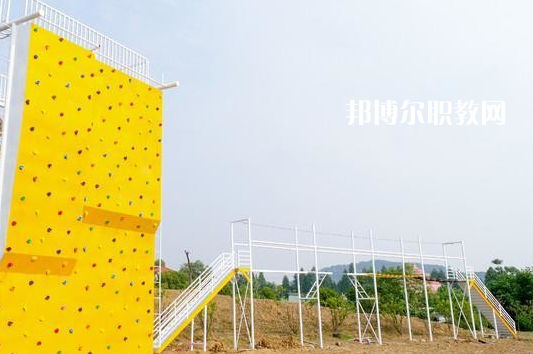 武漢華中藝術(shù)學(xué)校2022年報名條件、招生要求、招生對象