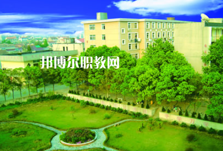 湖北廣播電視學(xué)校2022年報名條件、招生要求、招生對象