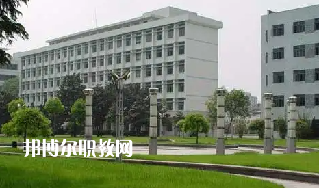 湖北旅游學(xué)校2022年報(bào)名條件、招生要求、招生對(duì)象