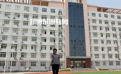 孝感高級技工學(xué)校2022年報名條件、招生要求、招生對象
