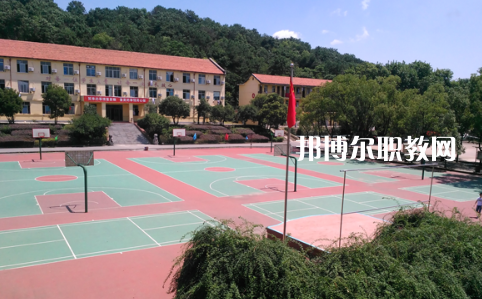 武漢東湖光電學(xué)校2022年報名條件、招生要求、招生對象