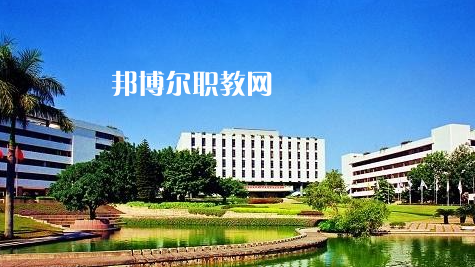 武漢園林技工學(xué)校2022年報(bào)名條件、招生要求、招生對(duì)象