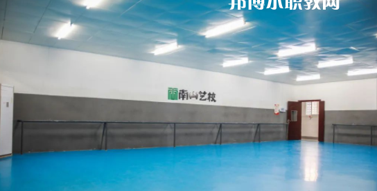 南寧市南山藝術(shù)職業(yè)技術(shù)學(xué)校2022年報名條件、招生要求、招生對象