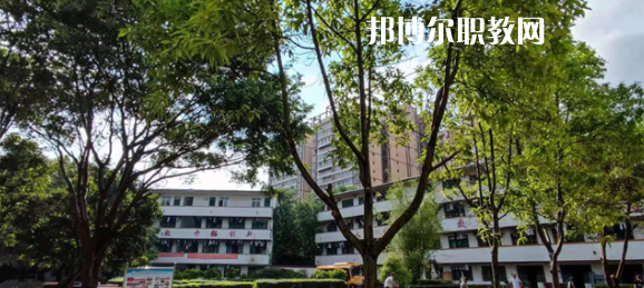 廣西玉林市現(xiàn)代職業(yè)技術(shù)學(xué)校2022年報名條件、招生要求、招生對象