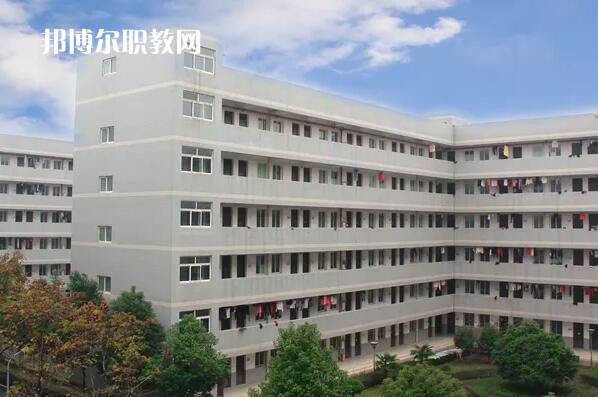 武漢市交通科技學(xué)校