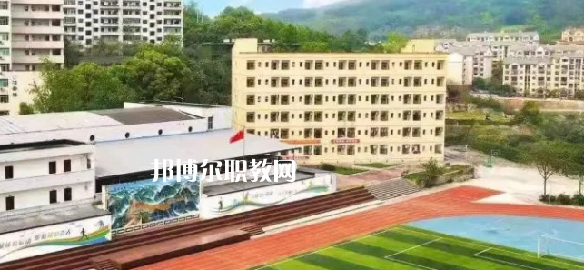 2023重慶市華繡中等專(zhuān)業(yè)學(xué)校招生簡(jiǎn)章