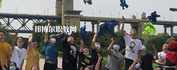 2023南京市公用事業(yè)技工學(xué)校招生計(jì)劃 招生人數(shù)是多少(附要求、條件、對(duì)象)