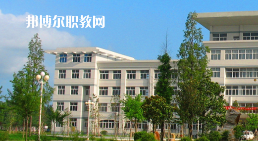 徐州經(jīng)濟(jì)技術(shù)開發(fā)區(qū)工業(yè)學(xué)校地址在哪里，哪個(gè)地區(qū)，哪個(gè)城市?