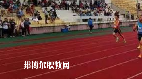南通市體育運(yùn)動(dòng)學(xué)校地址在哪里，哪個(gè)地區(qū)，哪個(gè)城市?